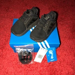 Black toddler adidas sneakers size 6